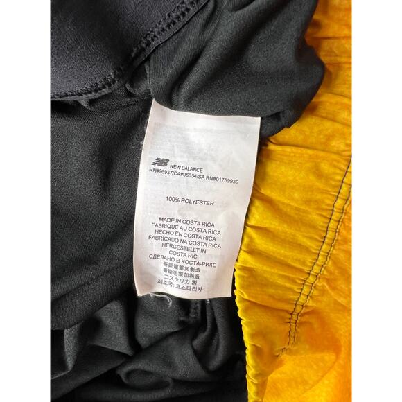 New Balance Lined Running Shorts- Womens size M - Picture 7 of 7